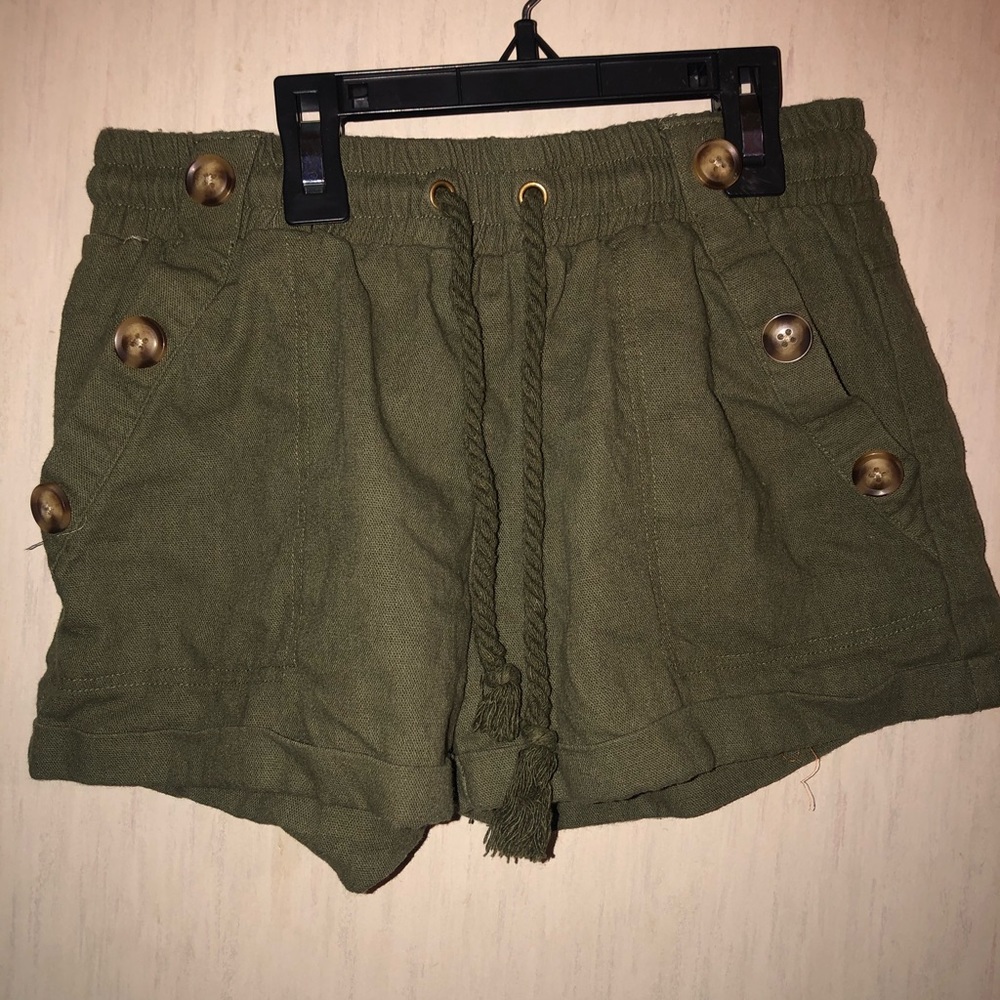 Cute olive shorts
